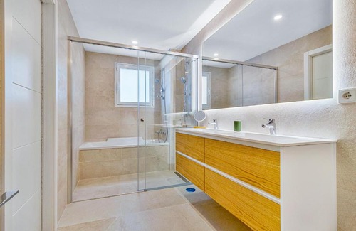 La Capellania Apartment | Luxury Apt. The One - Jacuzzi, Spa , Gym & Pool