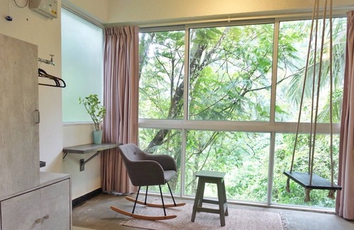 Siolim Apartment | Luxury Art-themed Apartment: The Graffiti Suite