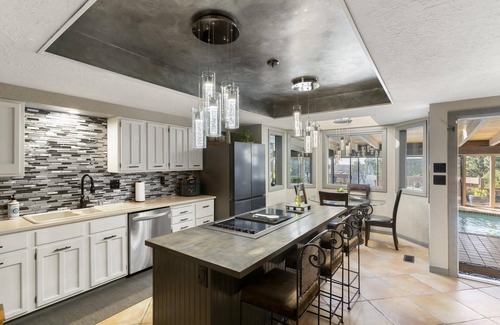 Park Vista House | Luxury At Its Best With Beautiful Pikes Peak Views