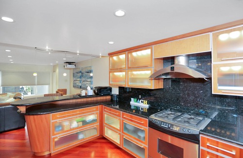 Central Mission Beach Condo | Luxury, Bay Views , Dual Master, 2 Car Garage