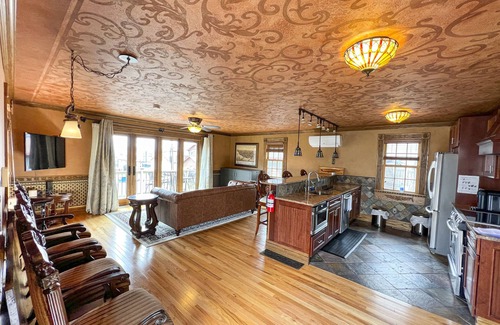 Bayfield Apartment | Luxury Bayfield Apartment with Deck, View of Lake Superior & California King Bed