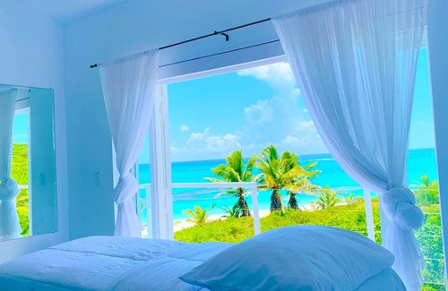 Governor's Harbour Resort | Luxury Beachfront Penthouse on Pink Sand Beach - Governor's Harbor
