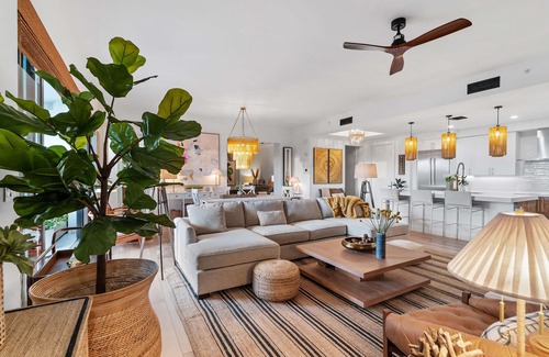 Redevelopment Area Condo | Luxury Beach Condo in Downtown Old Naples, FL