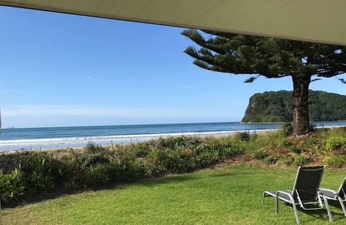 Whangamata House | Luxury Beach Front Bach
