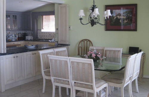 Nassau House | Luxury Beach-front house, perfect location! Cable Beach BEAUT! Walk to Baha Mar