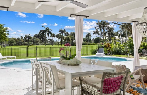 Moorings House | Luxury Beach House with a View