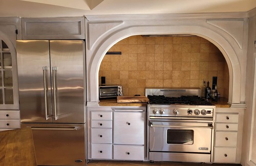 Santa Barbara House | Luxury Beach Mediterranean Villa, Pool/Spa, 6 Bed/6 Bath, Private Beach Access