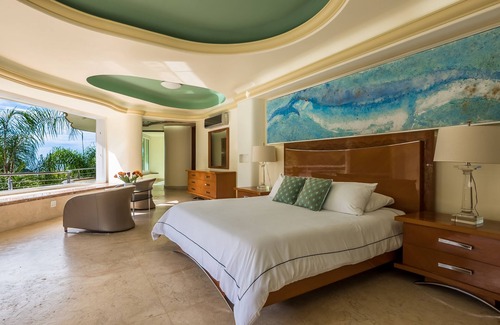 Boca de Tomatlan Villa | Luxury Beach Frontage Villa with amazing views for Rent