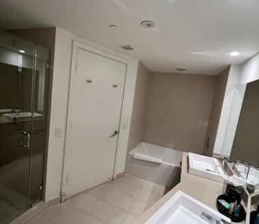 Hollywood South Central Beach Apartment | Luxury Beach Resort