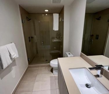 Hollywood South Central Beach Apartment | Luxury Beach Resort