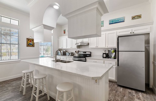 South Padre Island House | Luxury Beach House with Pool, Hot Tub and Grilling Station!