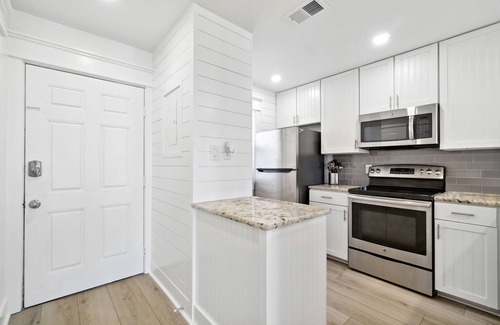 Sunnyside Condo | Luxury Beachfront Condo! Great location-Quiet Beach-Easy access to 30A and more!