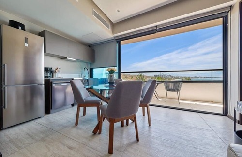 Tuxtla Gutierrez Apartment | Luxury Beachfront 2Br Unit - Ocean View - King Bed