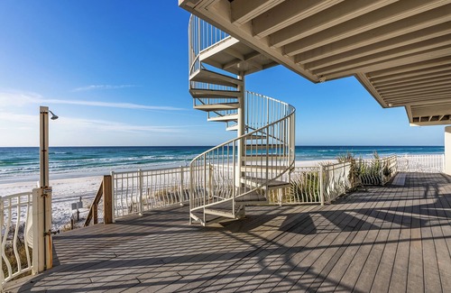 Seagrove Beach House | Luxury Beachfront Escape/Gulf Views & Modern