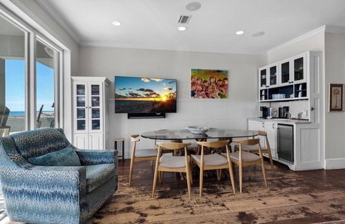 White Sands Condo | ⛱️Luxury Beachfront View-Private Beach Access- Balconies-4BR Beach Dreams