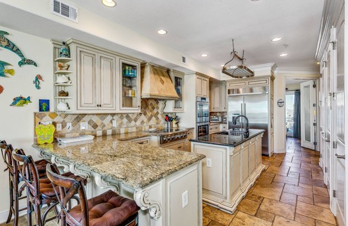 White Sands First House | Luxury beachfront 4 bedroom/3 bathroom townhouse