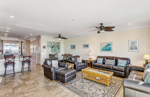 White Sands First House | Luxury beachfront 4 bedroom/3 bathroom townhouse