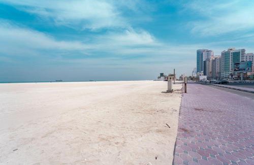 Rumailah Apartment | Luxury Beachfront Apartment with Sea Views