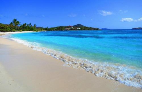 Red Hook Apartment | Luxury Beachfront Duplex Villa on Sapphire Beach I