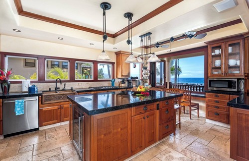 Kailua-Kona House | Luxury Beachfront Home w/Pool, Spa, AC & Stunning Sunset Views at Mermaid Cove