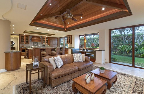 Kailua House | Luxury Beachfront Kai Moena Estate w/Pool, Spa, AC, Sauna, Tennis Court & More!