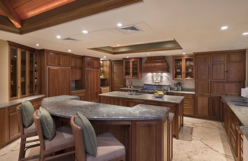Kailua House | Luxury Beachfront Kai Moena Estate w/Pool, Spa, AC, Sauna, Tennis Court & More!