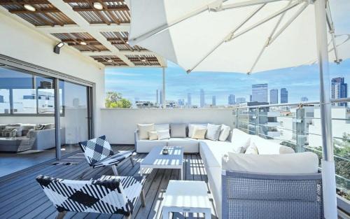 Kerem HaTeimanim Apartment | Luxury Beachfront Penthouse at Haari By HolyGuest