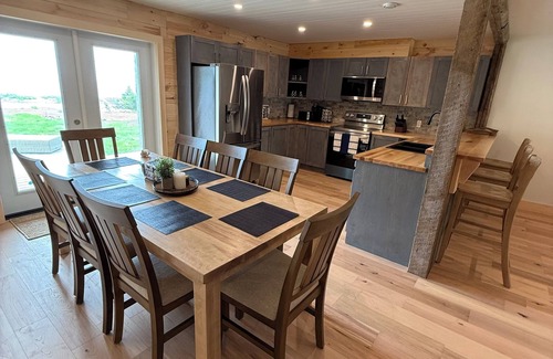 Queensland Villa | Luxury Beachfront Villa on Cleveland Beach - Brand New Home and Listing