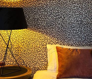 Schipperskwartier Apartment | LUXURY Boudoir Suites