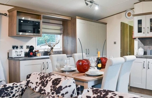 Sewerby Cabin | Luxury boutique style lodge with hot tub