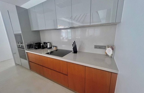 Thep Kasattri Villa | Luxury brand new villa with maid Anchan Tropicana