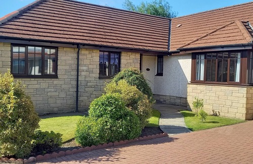 Kirkcaldy House | Luxury bungalow in a quiet but central location in the coastal town of Kirkcaldy