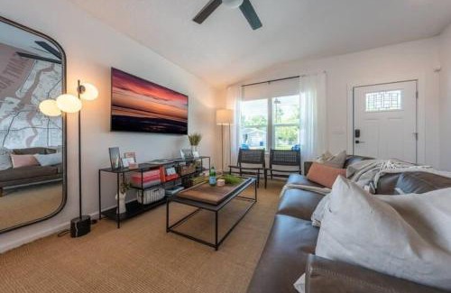 St. Augustine House | Luxury Bungalow in STA Pet friendly