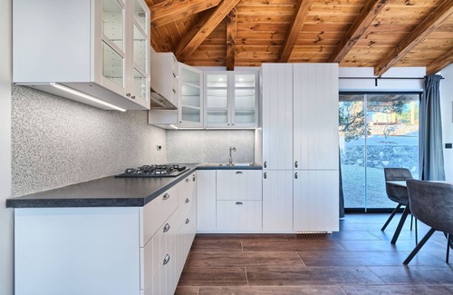 Susica House | Luxury Bungalow New Horizons IV