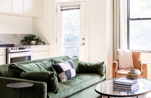 Hillsboro Village Condo | Luxury by Music Row, Belmont & Vanderbilt + FREE Parking