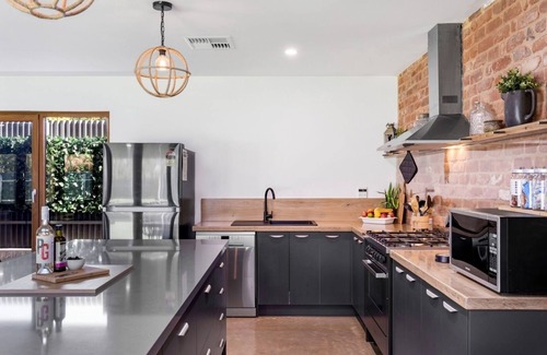 Sellicks Beach House | Luxury BY THE Beach