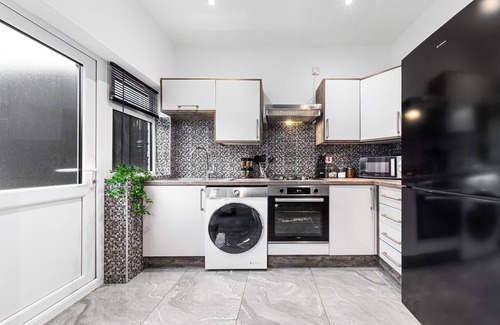 Blackpool House | Luxury by the Sea Blackpool's Finest Getaway for 8