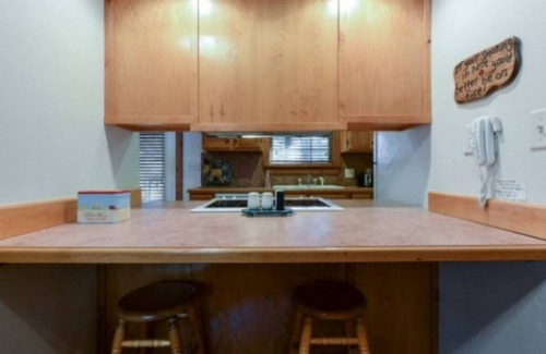 Branson West Cabin | Luxury Cabin in Stonebridge - Branson, Missouri