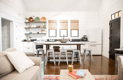 Hampton Cottage | Luxury Cabin nestled in Cherokee National forest steps away from the AT!