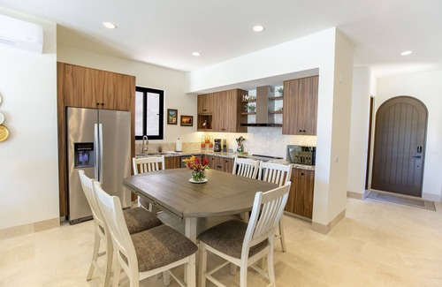 Paraiso Escondido House | Luxury Cabo Resort Home w/Private Pool, Hot Tub, Putting Green & Resort Access