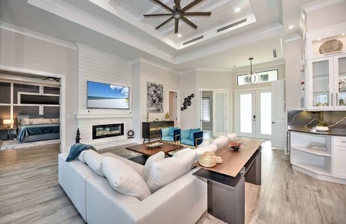Marco Island House | Luxury canal home w/heated pool & spa!