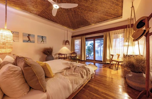 Little Corn Island Hotel | Luxury Casita, Yemaya Reefs, Shoreline Oasis, Unwind on Little Corn Island