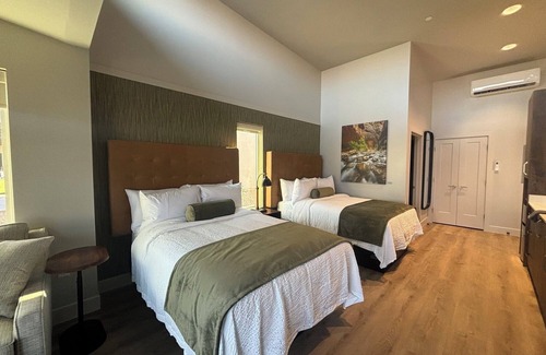 La Verkin House | Luxury Casita, near Zion National Park