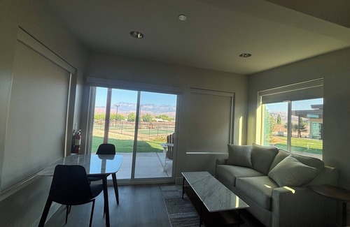La Verkin House | Luxury Casita, near Zion National Park