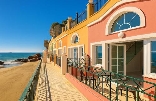 Catalan Bay Apartment | Luxury Catalan Bay Beach House - Sea + Rock Views