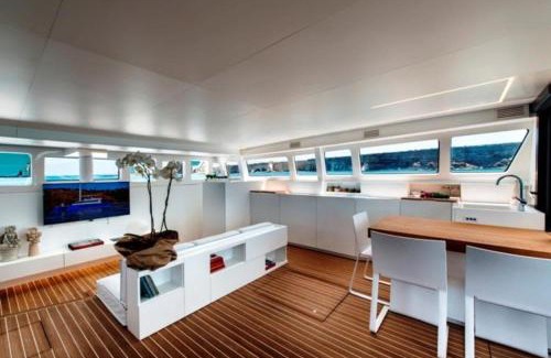 Portisco Boat Rental | Luxury catamarano 20 meters