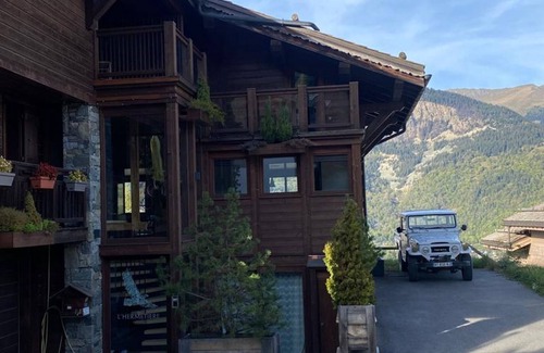 Le Praz Ski Chalet | Luxury Chalet in Courchevel with Pool & Leisure Area, Sleeps 8