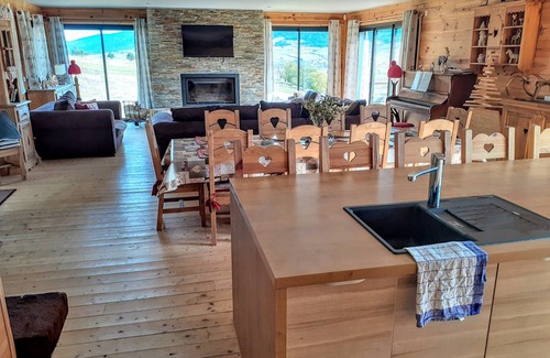 Formigueres Ski Chalet | Luxury chalet le lodje des cerfs