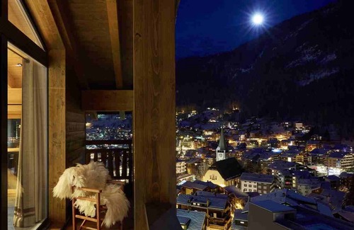 Zermatt Apartment | Luxury Chalet with View in Zermatt center with wellness spa