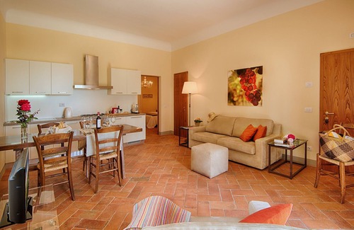 Panzano in Chianti Apartment | Luxury Chianti with two Bedrooms - Apartment for 5 people in Panzano